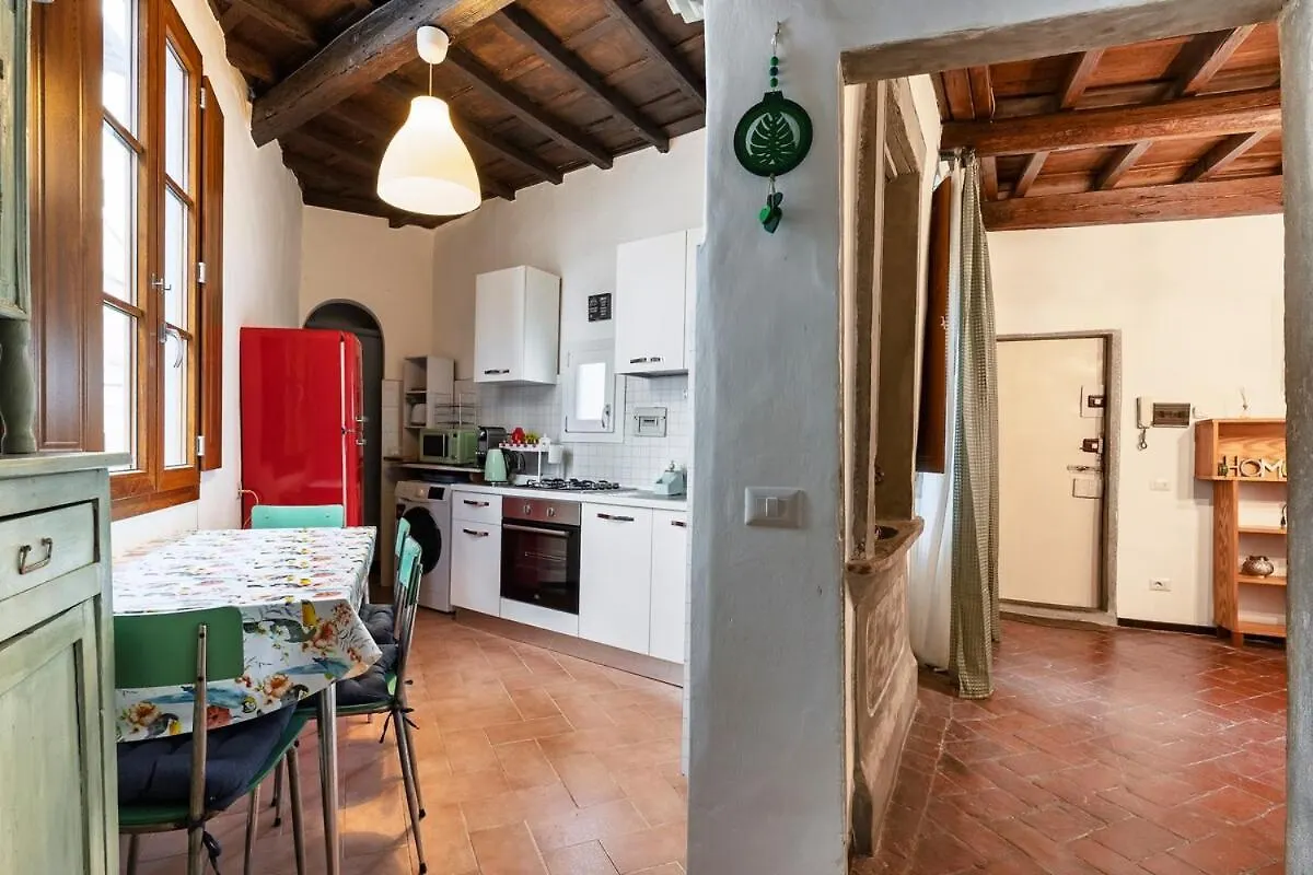 Ponte Vecchio Sprone Deluxe Apartment Florenz Italien